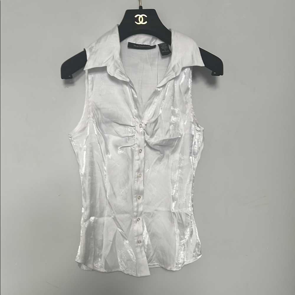 Blue Diamond White Sleeveless Top